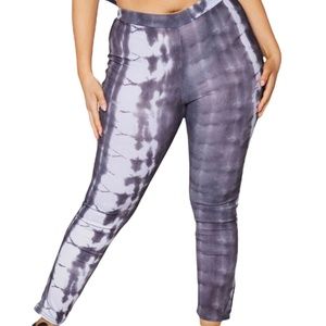 PrettyLittleThing Tie Dye Rib Split Hem Leggings